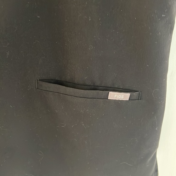 Figs Black v-neck scrub top. Never worn! - Picture 3 of 3